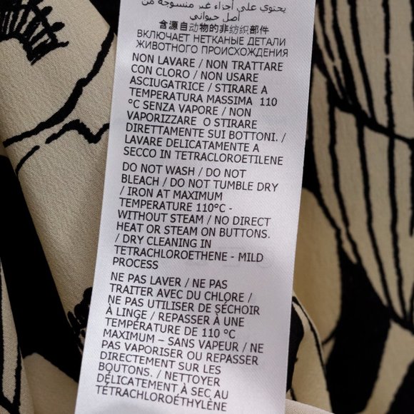 Gucci Black and White Floral Silk Blouse - Picture 12 of 16